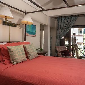 Sutton Place Hotel
